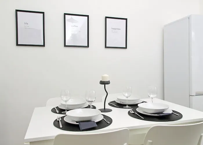 Carmens Flat By Domusdimore * Rom