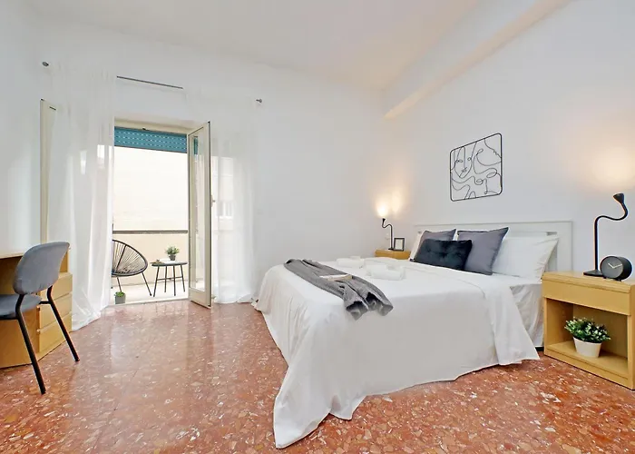 Apartment Carmens Flat By Domusdimore