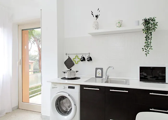 Carmens Flat By Domusdimore * Rom