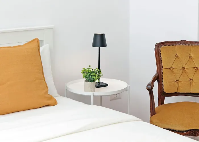 Carmens Flat By Domusdimore * Rom