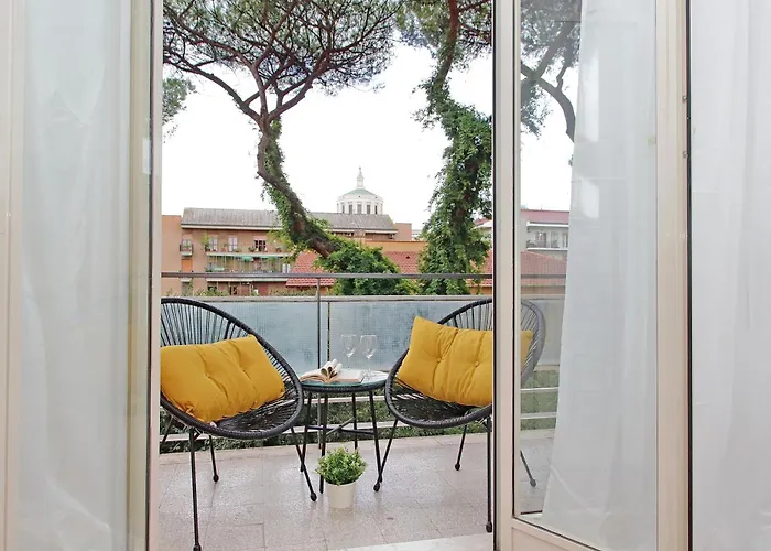 Apartment Carmens Flat By Domusdimore Rom