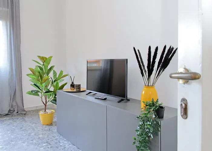 Apartment Carmens Flat By Domusdimore